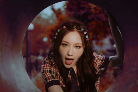 Siyeon Dreamcatcher BEcause