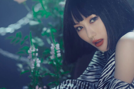 Siyeon Dreamcatcher BEcause