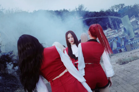 Siyeon Dreamcatcher BEcause