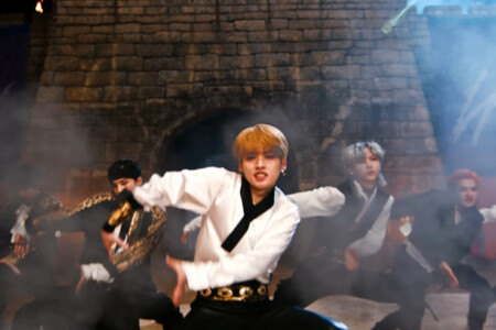 Lee Know Stray Kids Thunderous Lee Know Stray Kids Thunderous