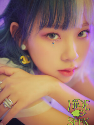 Purple Kiss Dosie Hide & Seek Teaser Concept Purple Kiss Dosie Hide & Seek Teaser Concept