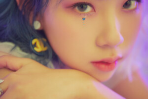 Purple Kiss Dosie Hide & Seek Teaser Concept Purple Kiss Dosie Hide & Seek Teaser Concept