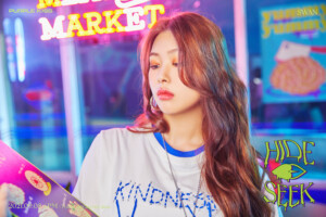 Purple Kiss Swan Hide & Seek Teaser Concept Purple Kiss Swan Hide & Seek Teaser Concept