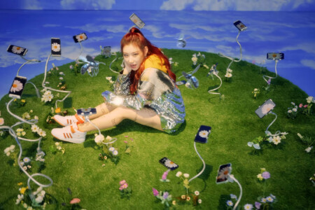 ITZY Cheryeong Swipe