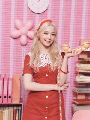 fromis_9 Jiheon Talk & Talk Concept fromis_9 Jiheon Talk & Talk Concept