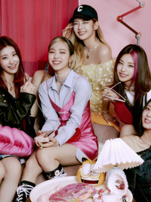 ITZY Crazy in Love Concept Group ITZY Crazy in Love Concept Group