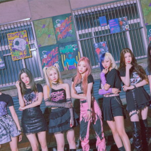 Purple Kiss Hide & Seek / Zombie Concept Group Purple Kiss Hide & Seek / Zombie Concept Group