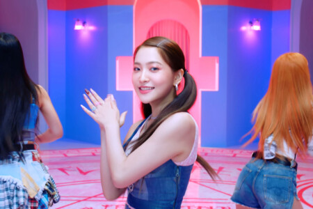 Yeri Red Velvet  Queendom