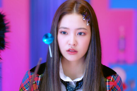 Yeri Red Velvet  Queendom