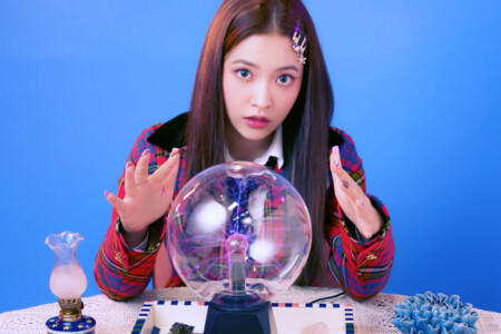 Yeri Red Velvet  Queendom