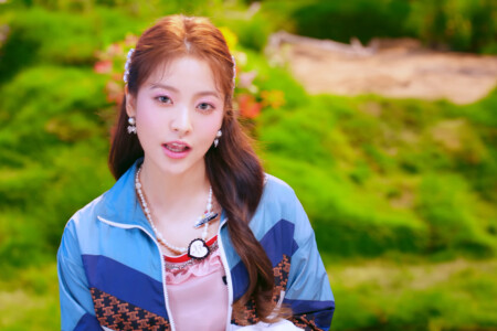 Yeri Red Velvet  Queendom