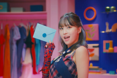 Momo TWICE The Feels Momo TWICE The Feels