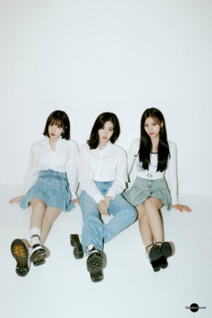 Viviz Profile Photo Group Viviz Profile Photo Group