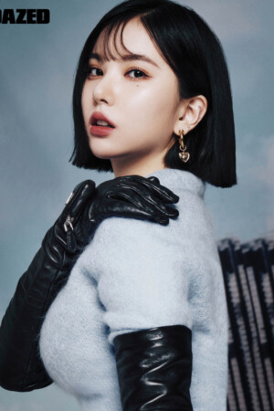 VIVIZ Eunha Dazed Korea Winter 2021 VIVIZ Eunha Dazed Korea Winter 2021