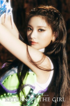 EVERGLOW Yiren Return of the Girl Teaser EVERGLOW Yiren Return of the Girl Teaser