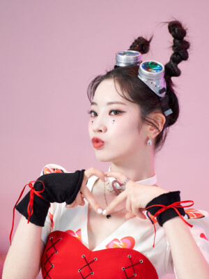 Dahyun TWICE Scientist MV Making Dahyun TWICE Scientist MV Making