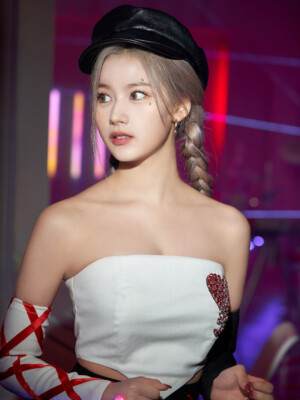 Sana TWICE Scientist MV Making Sana TWICE Scientist MV Making