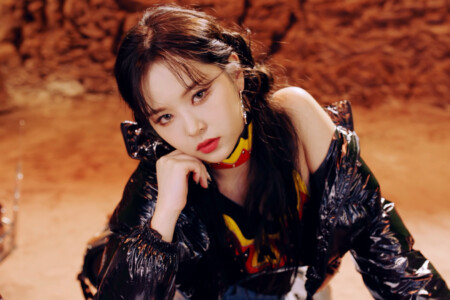 E:U EVERGLOW Pirate E:U EVERGLOW Pirate