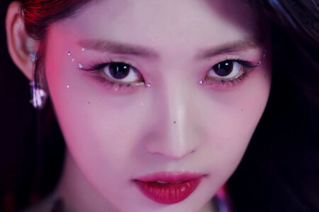 Sihyeon EVERGLOW Pirate Sihyeon EVERGLOW Pirate