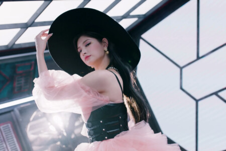 Yiren EVERGLOW Pirate Yiren EVERGLOW Pirate