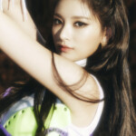 EVERGLOW Yiren Return of the Girl Concept EVERGLOW Yiren Return of the Girl Concept