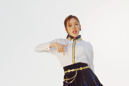 Yujin IVE Eleven