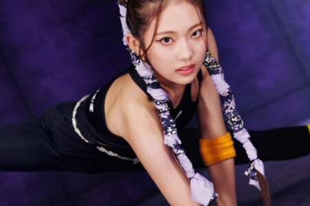 H1-KEY Yel Athletic Girl