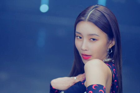 Momoland Hyebin Yummy Yummy Love Momoland Hyebin