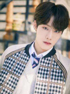 MIRAE Yoo Douhyun Marvelous Concept MIRAE Yoo Douhyun Marvelous Concept