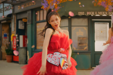 NMIXX Kyujin O.O NMIXX Kyujin