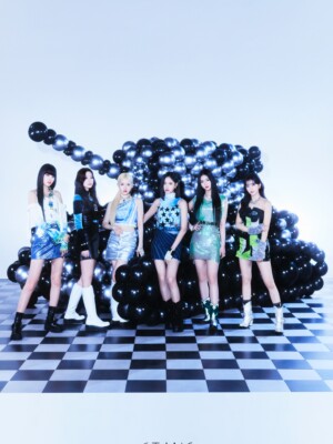 STAYC YOUNG-LUV.COM Teaser Group STAYC YOUNG-LUV.COM Teaser Group