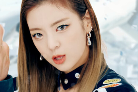 Lia ITZY Voltage Lia Voltage