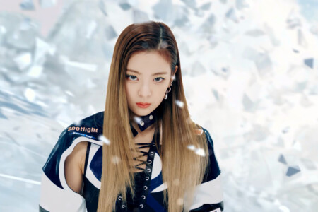 Lia ITZY Voltage Lia Voltage