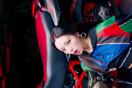 Yuna ITZY Voltage Yuna Voltage