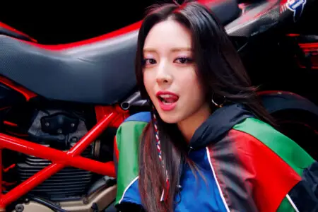 Yuna ITZY Voltage Yuna Voltage