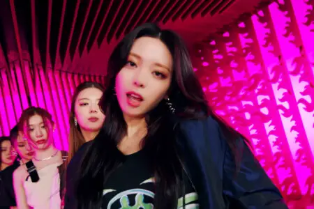 Yuna ITZY Voltage Yuna Voltage