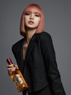 Blackpink Lisa Chivas Regal - I Rise, We Rise Chivas Regal X LISA