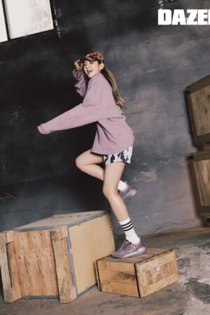 ITZY Lia Adidas Running Ultraboost 22 - Dazed Korea April 2022 ITZY Lia Adidas Running Ultraboost 22 - Dazed Korea April 2022