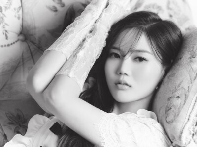 Oh My Girl Hyojung Real Love Teaser - Love Bouquet Photography