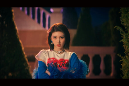 IVE Gaeul Love Dive IVE Gaeul Love Dive