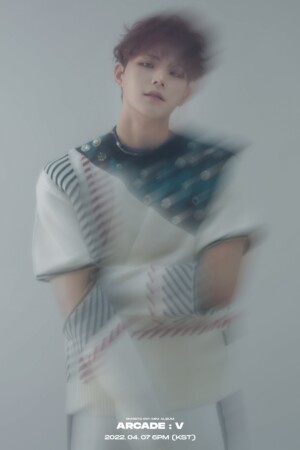 GHOST9 Junhyung Arcade: V Teaser GHOST9 Junhyung Arcade: V