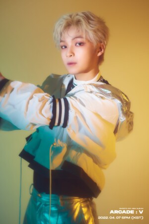 GHOST9 Junseong Arcade: V Teaser GHOST9 Junseong Arcade: V