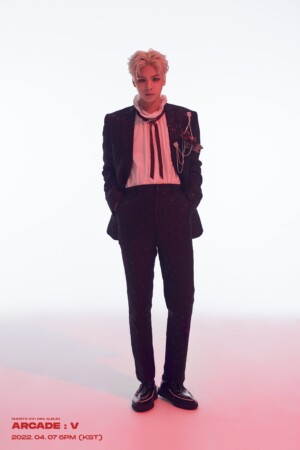 GHOST9 Junseong Arcade: V Teaser GHOST9 Junseong Arcade: V