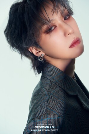 GHOST9 Shin Arcade: V Teaser GHOST9 Shin Arcade: V