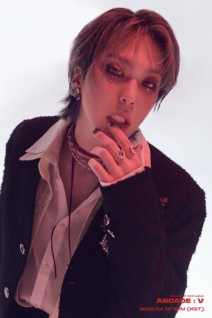 GHOST9 Shin Arcade: V Teaser GHOST9 Shin Arcade: V