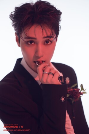 GHOST9 Woojin Arcade: V Teaser GHOST9 Woojin Arcade: V