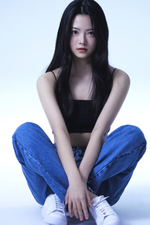 LE SSERAFIM Hong Eunchae Profile