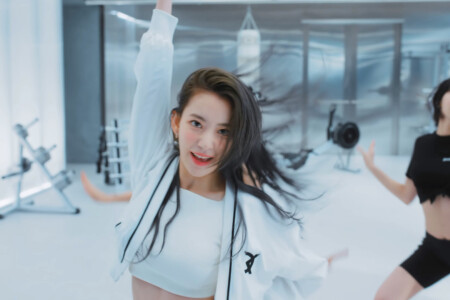 LE SSERAFIM Sakura FEARLESS LE SSERAFIM Sakura FEARLESS