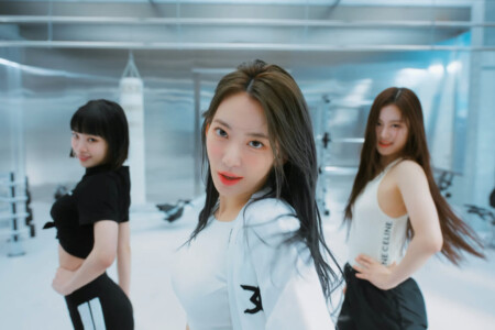 LE SSERAFIM Sakura FEARLESS LE SSERAFIM Sakura FEARLESS