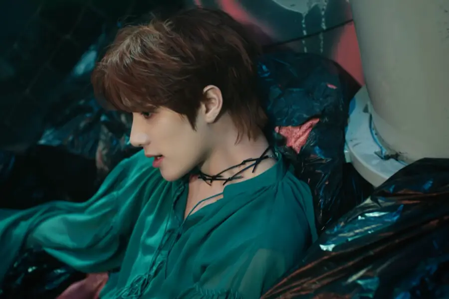 TXT - Good Boy Gone Bad who's who - K-Pop Database / dbkpop.com